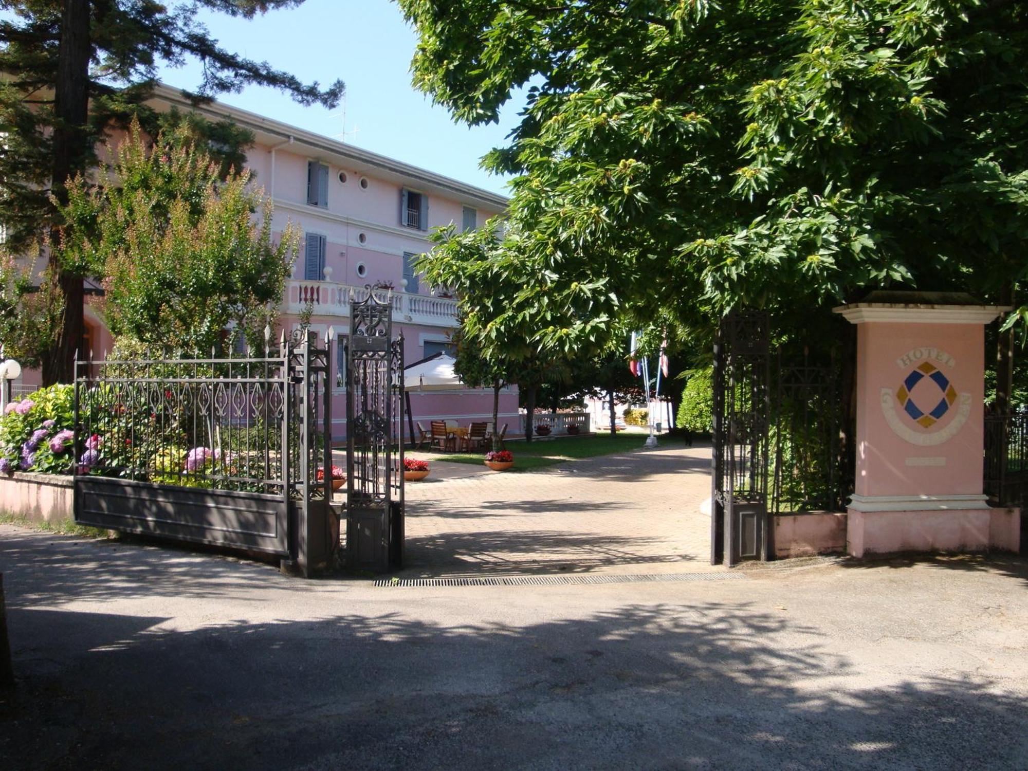 Hotel Gioia Garden Fiuggi Exterior photo